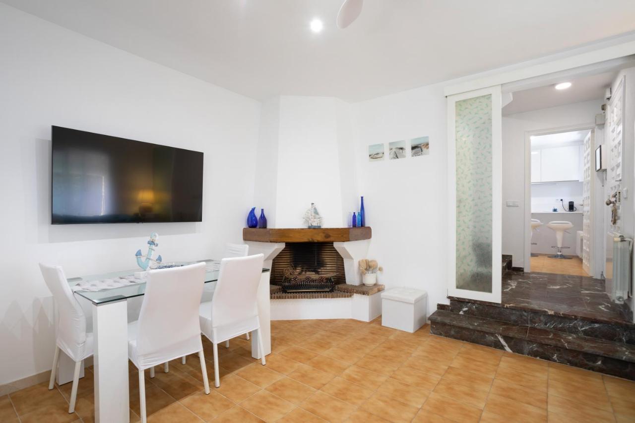 Bonita Casa Adosada Con Jardin Privado Y Piscina Comunitaria Calella De Palafrugell Dış mekan fotoğraf